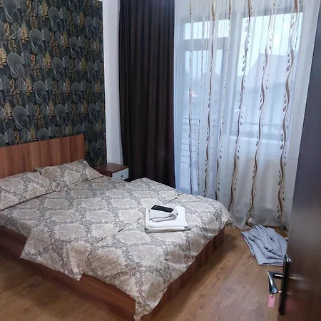 Fundeni- Dragonul Rosu Πανσιόν Βουκουρέστι