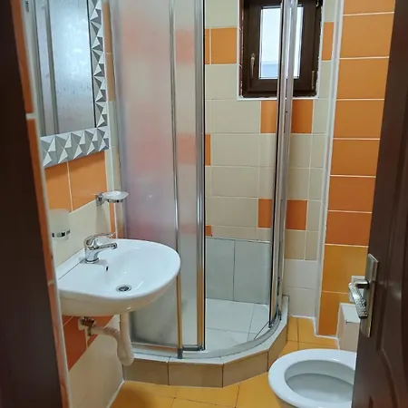 Fundeni- Dragonul Rosu 3* Bucharest